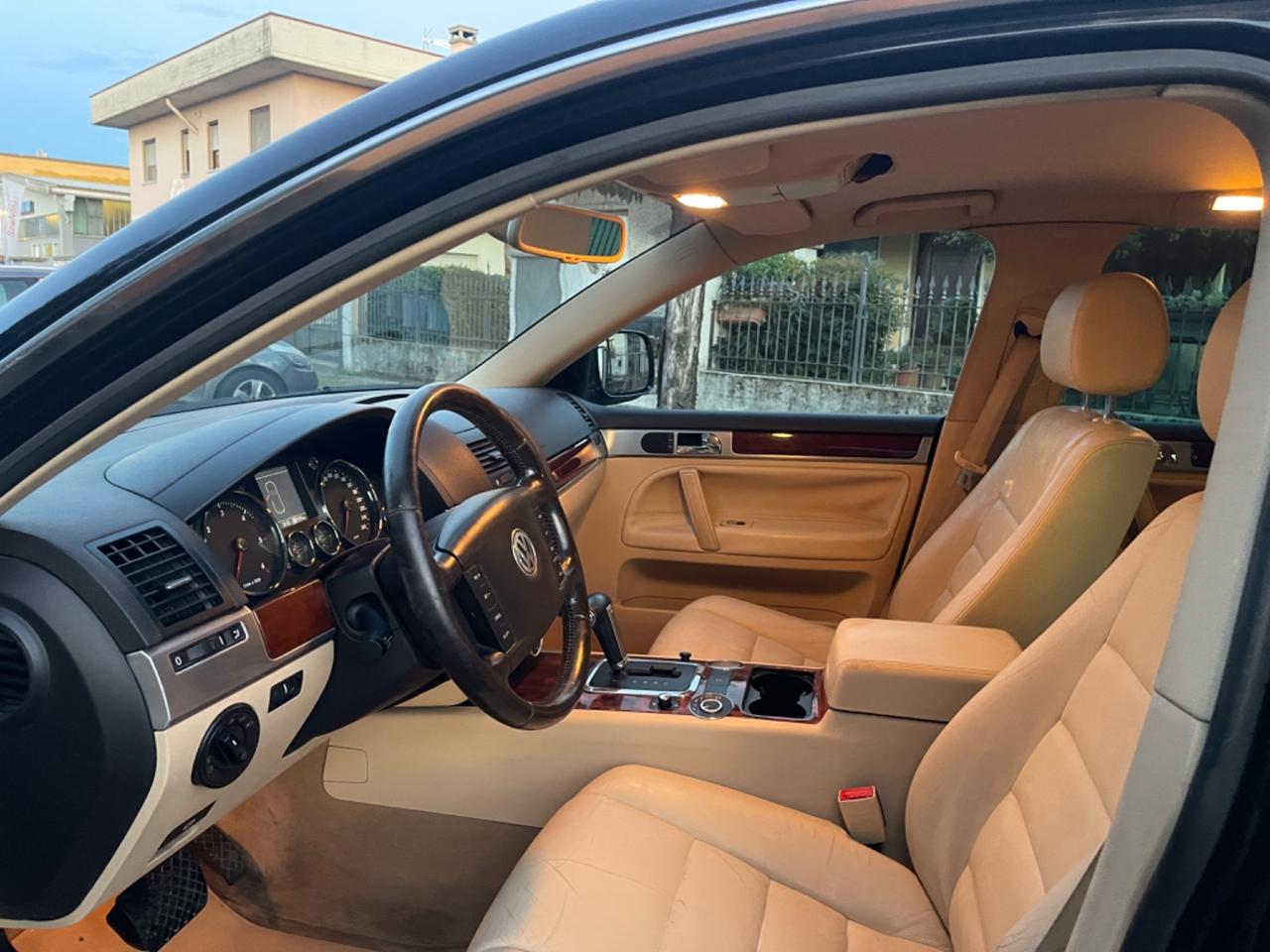 Volkswagen Touareg 3.0/224CV V6 TDI DPF Exclusive