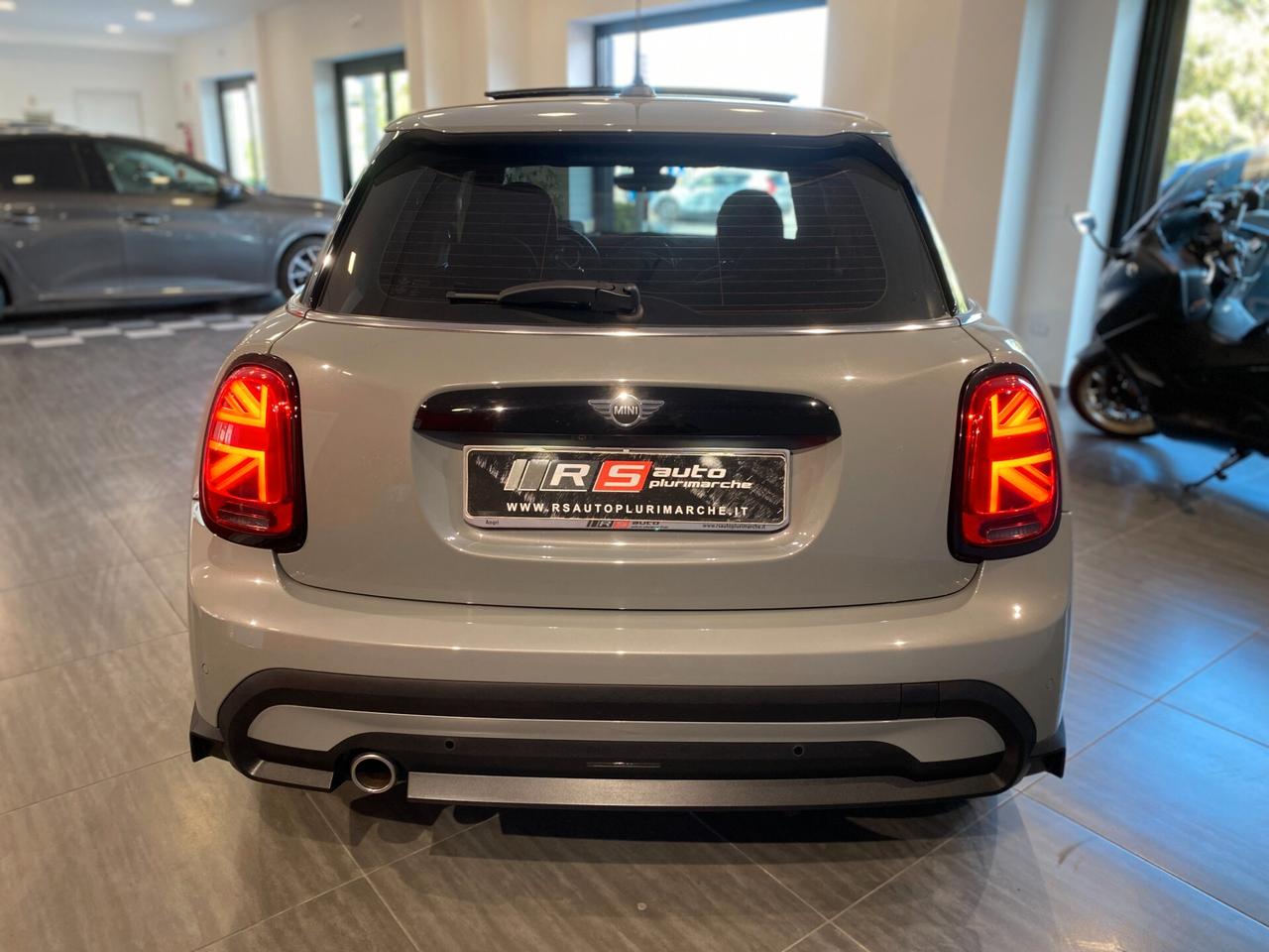 Mini 1.5 Cooper Essential 5 porte TETTO