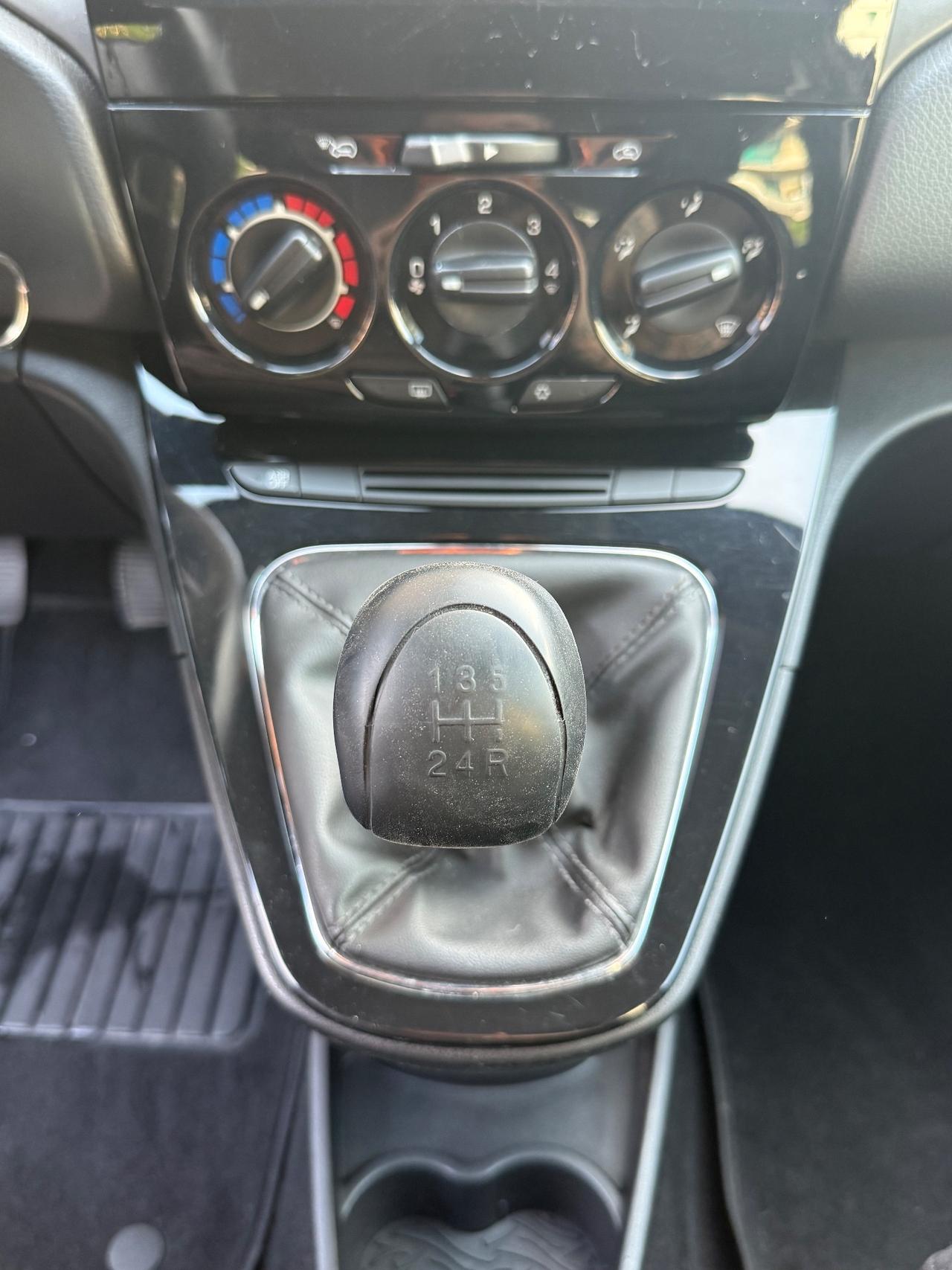 Lancia Ypsilon 1.2 69 CV 5 porte GPL Ecochic Gold
