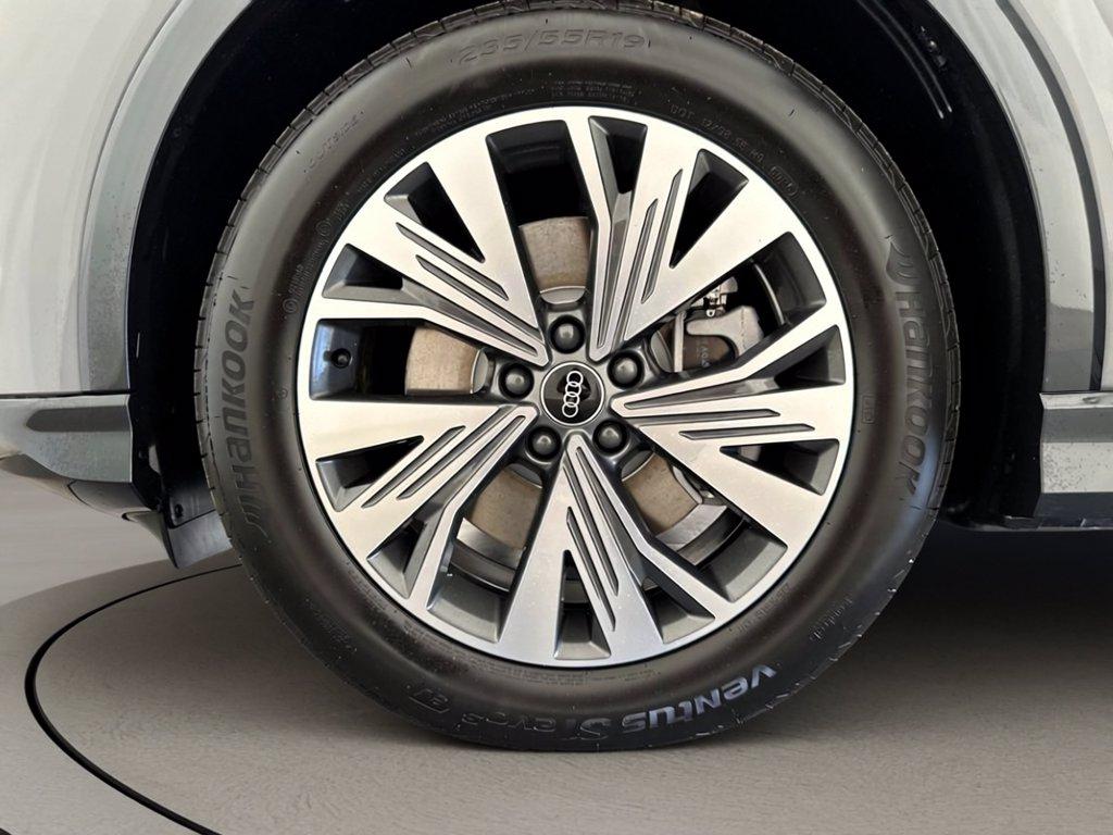 AUDI Q4 e-tron 45 business advanced del 2026