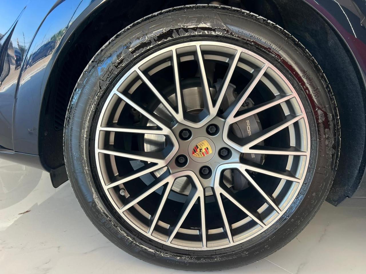 Porsche Cayenne Coupé 3.0 V6 Platinum Edition iva esposta