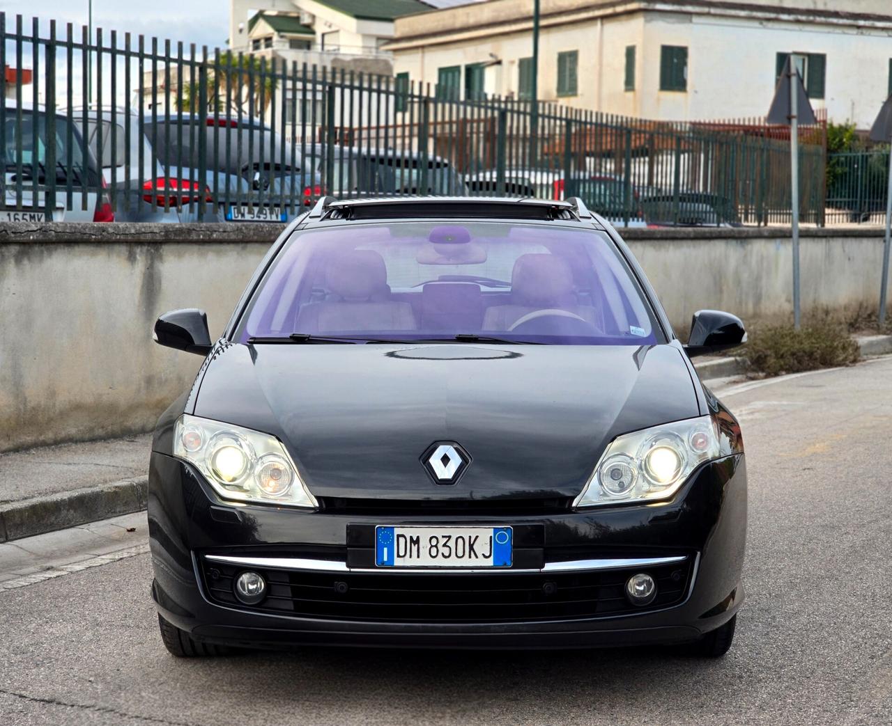 RENAULT LAGUNA 2.0DCI INITIALE PARIS STRAFULL