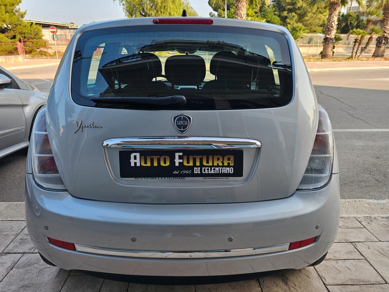 LANCIA YPSION 1.3 MJT 75CV DIVA