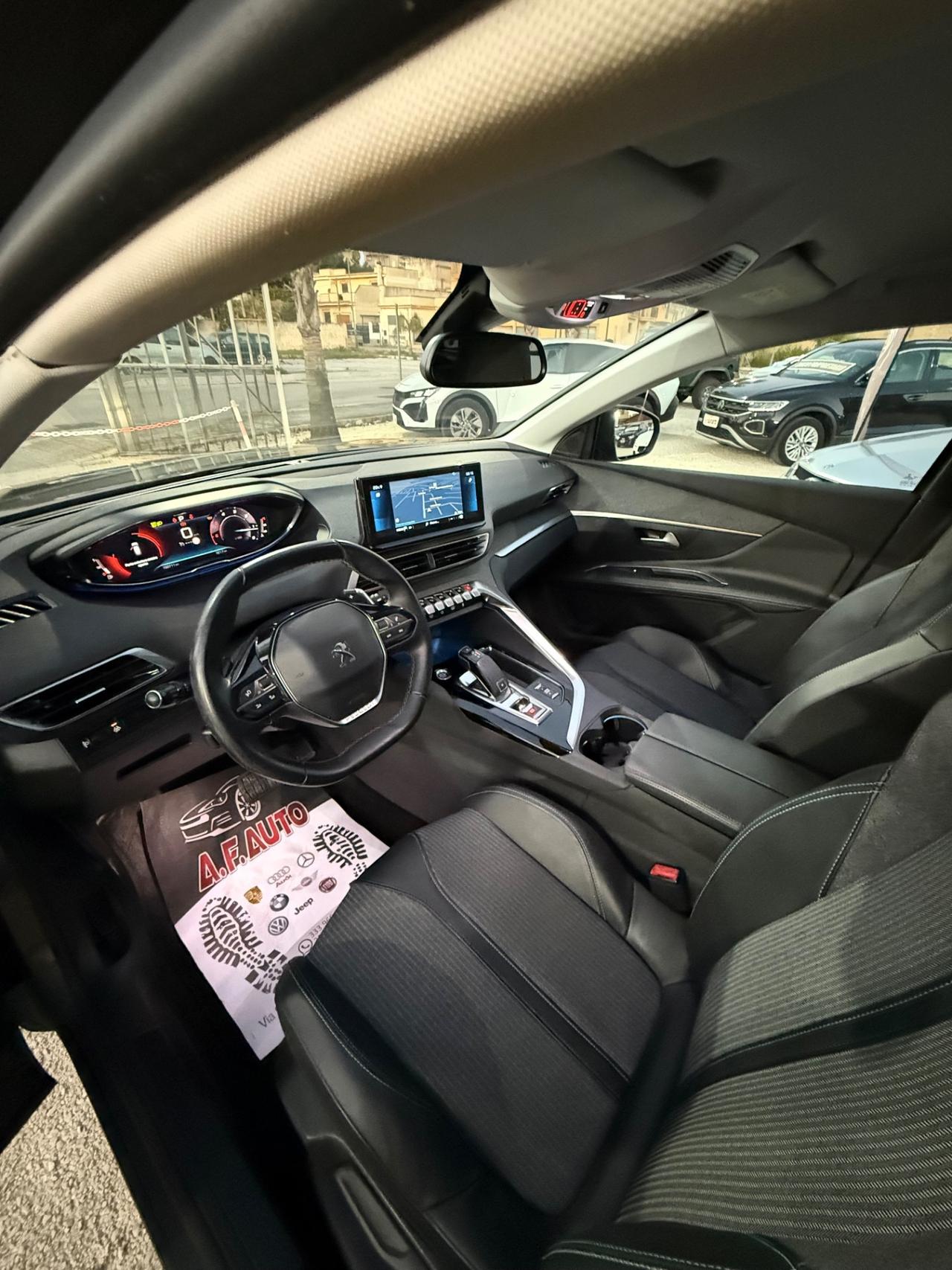 Peugeot 3008 BlueHDi 130 S&S EAT8 Allure