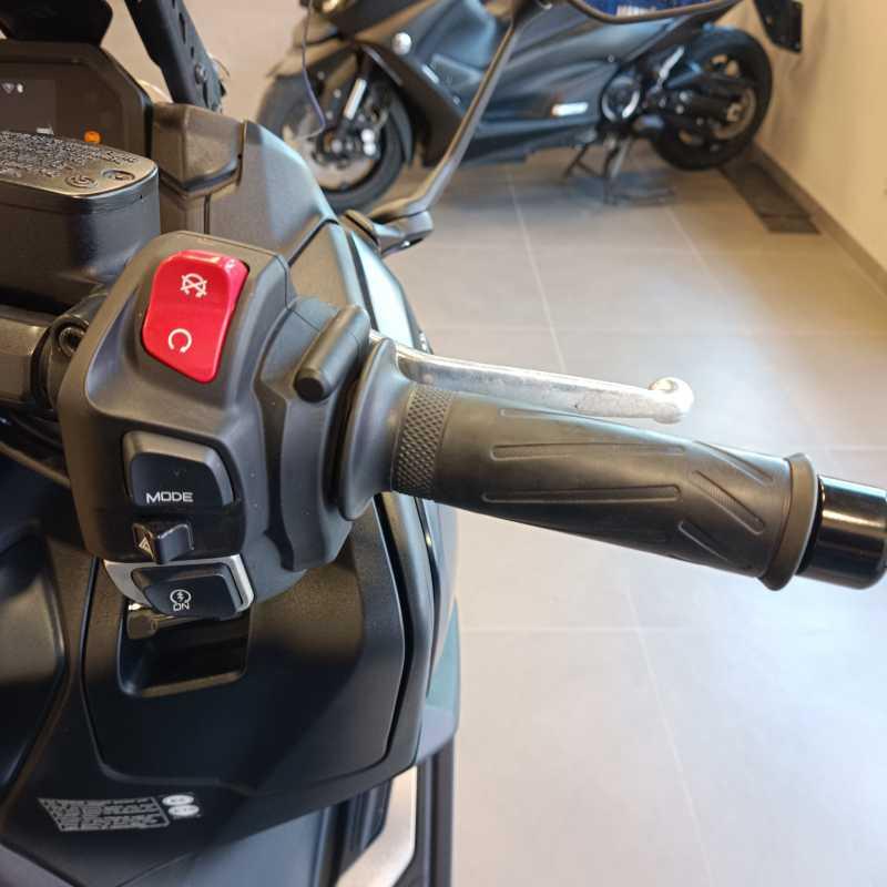 Yamaha T-Max 560 - 2022
