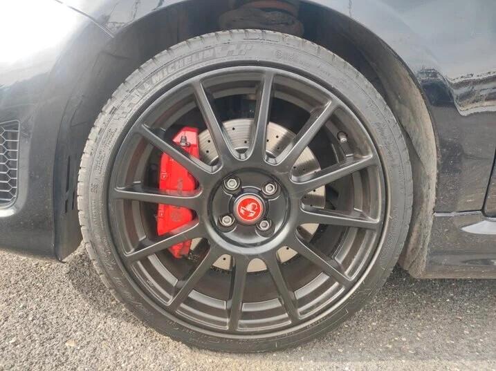 Abarth 695 1.4 Turbo T-Jet 180 CV