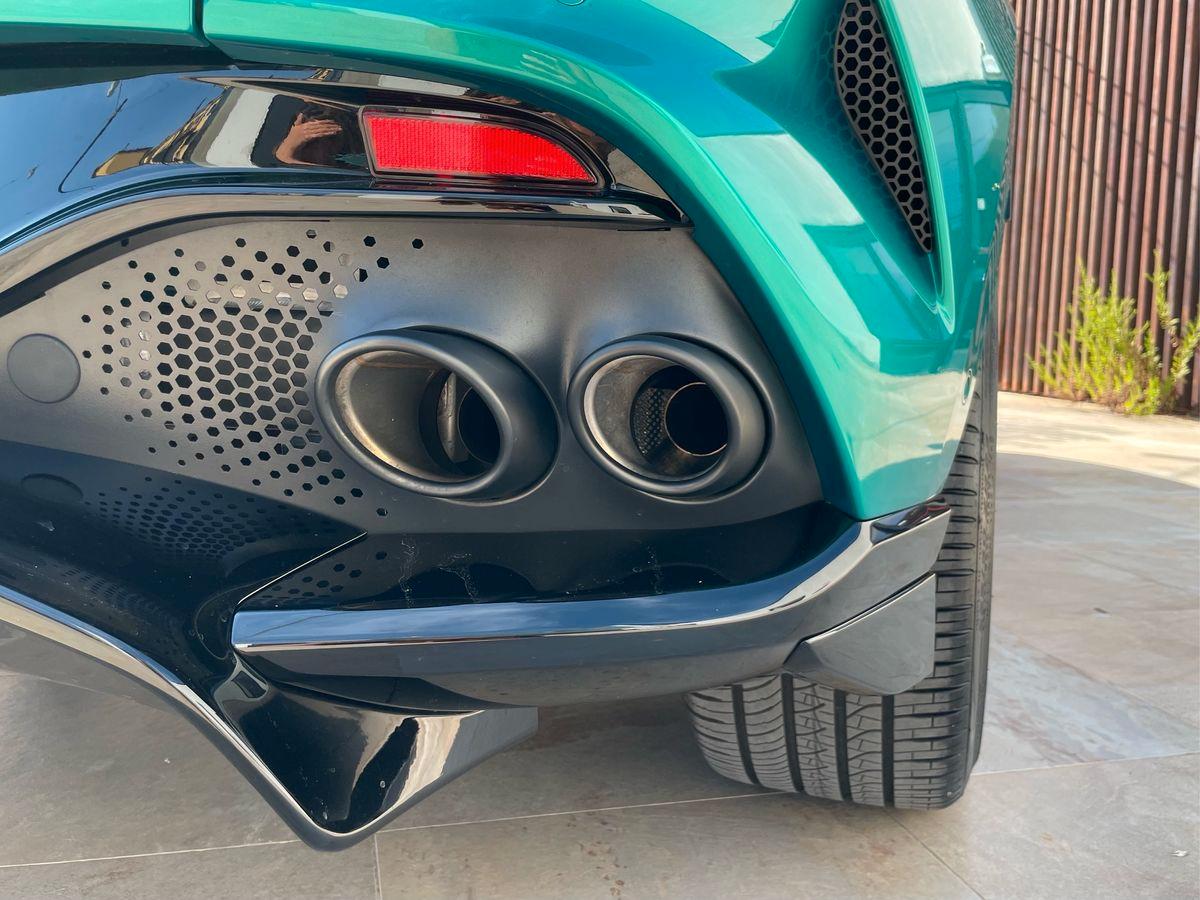 ASTON MARTIN DBX707 4.0