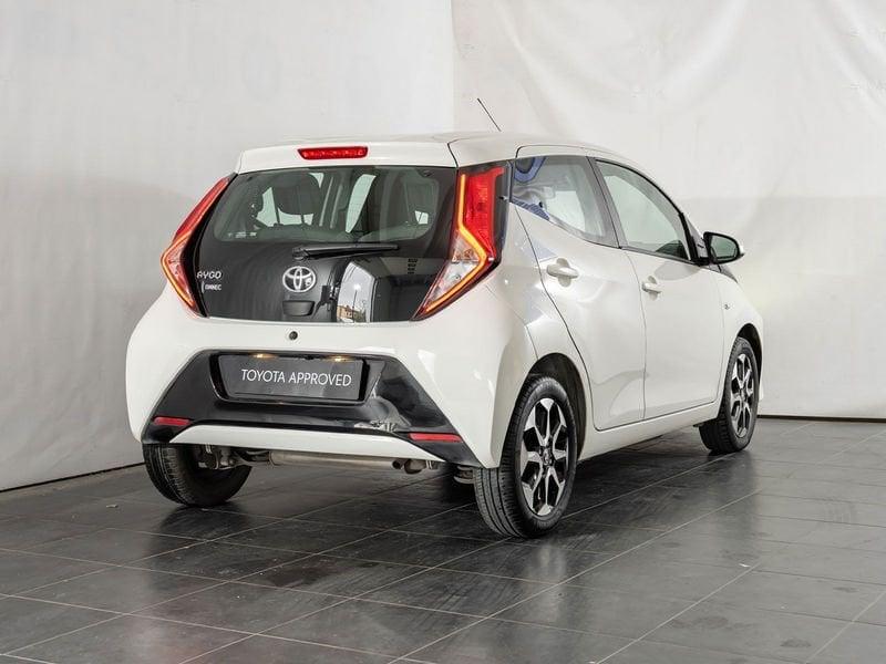 Toyota Aygo Connect 1.0 VVT-i 72 CV 5 porte x-play