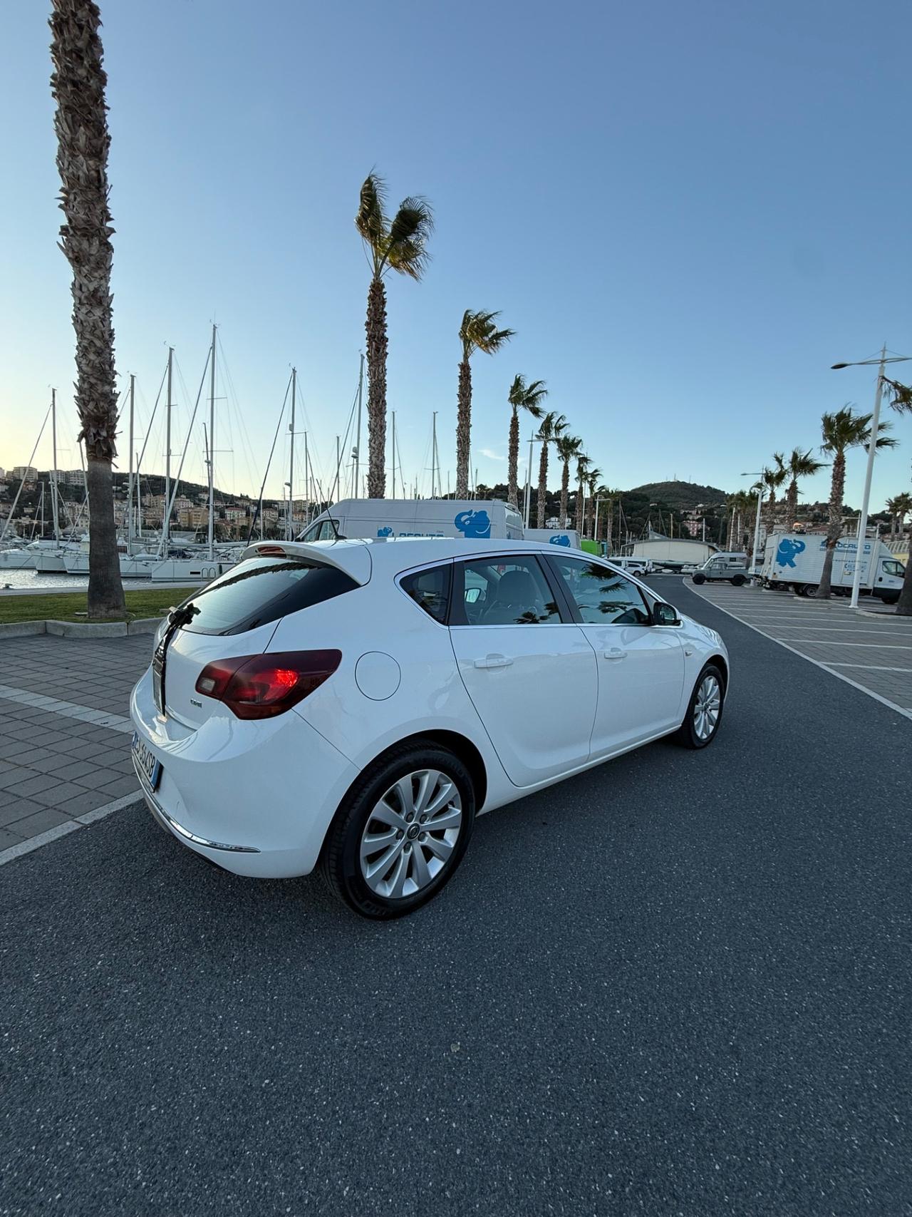 Opel Astra 1.7 CDTI 110CV 5 porte Cosmo