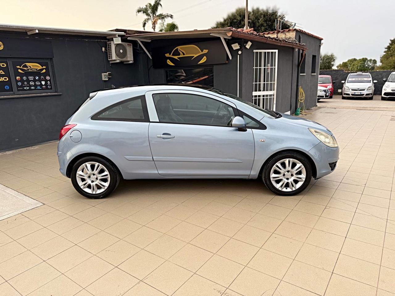 Opel Corsa 1.2 3 porte Easytronic Enjoy