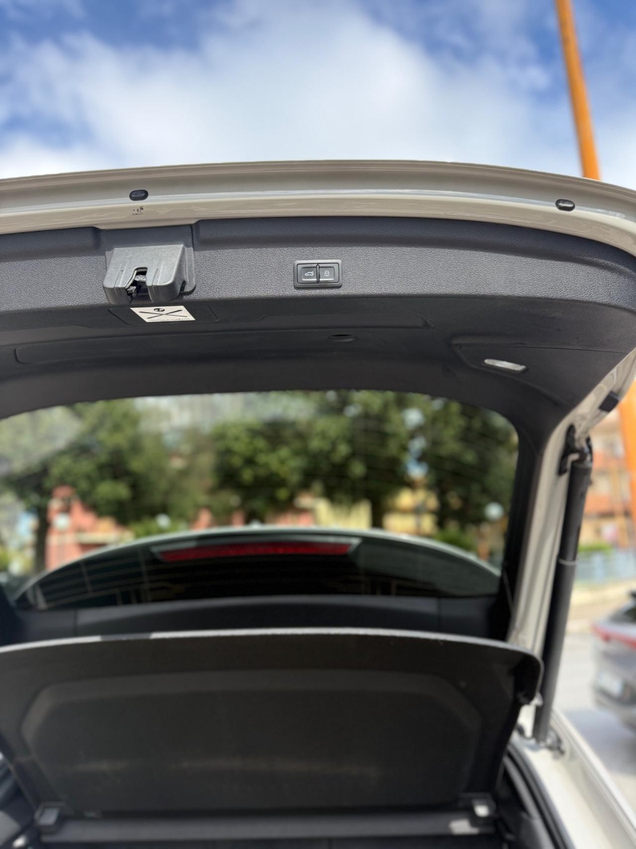 Audi Q3 40 TDI quattro S tronic line edition