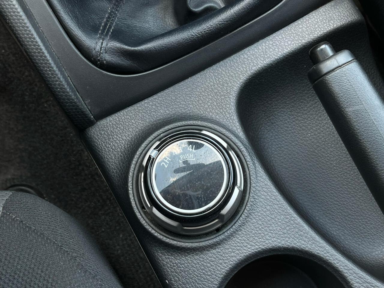 Mitsubishi L200 2.3 D Club Cab 4x4 Invite Connect