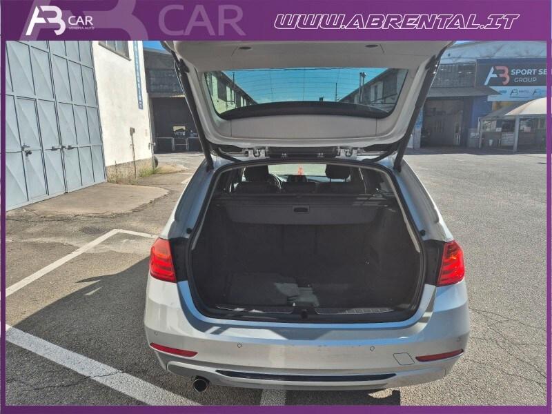 BMW Serie 3 (F30/31) 316d Touring Sport