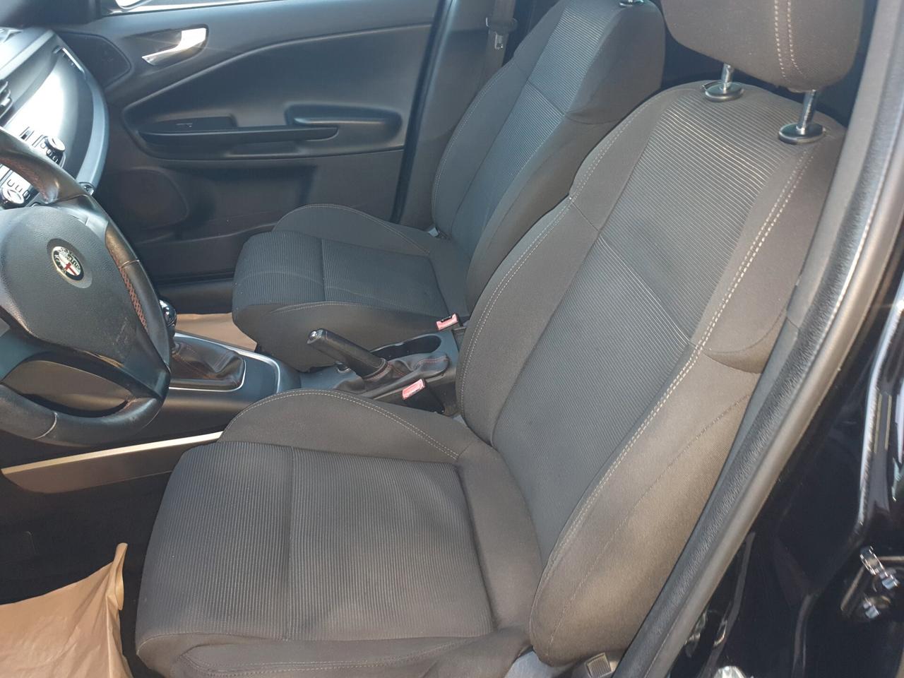 Alfa Romeo Giulietta 1.6 JTDm-2 105 CV Exclusive