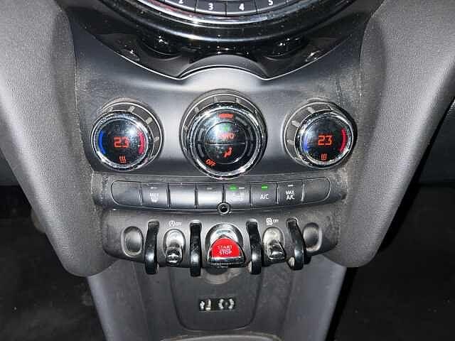 MINI Mini Mini 1.5 Cooper D Business XL 5 porte