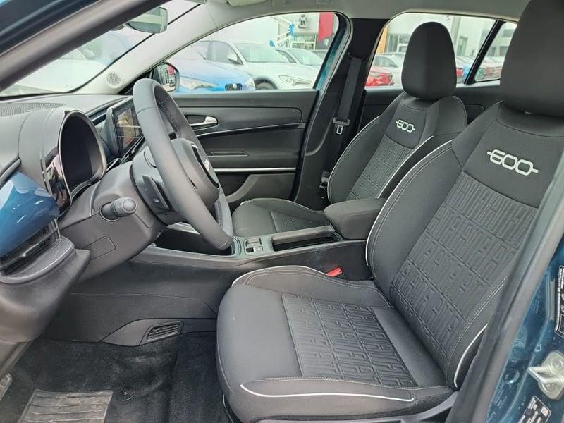FIAT 600 1.2 Hybrid 145cv Icon