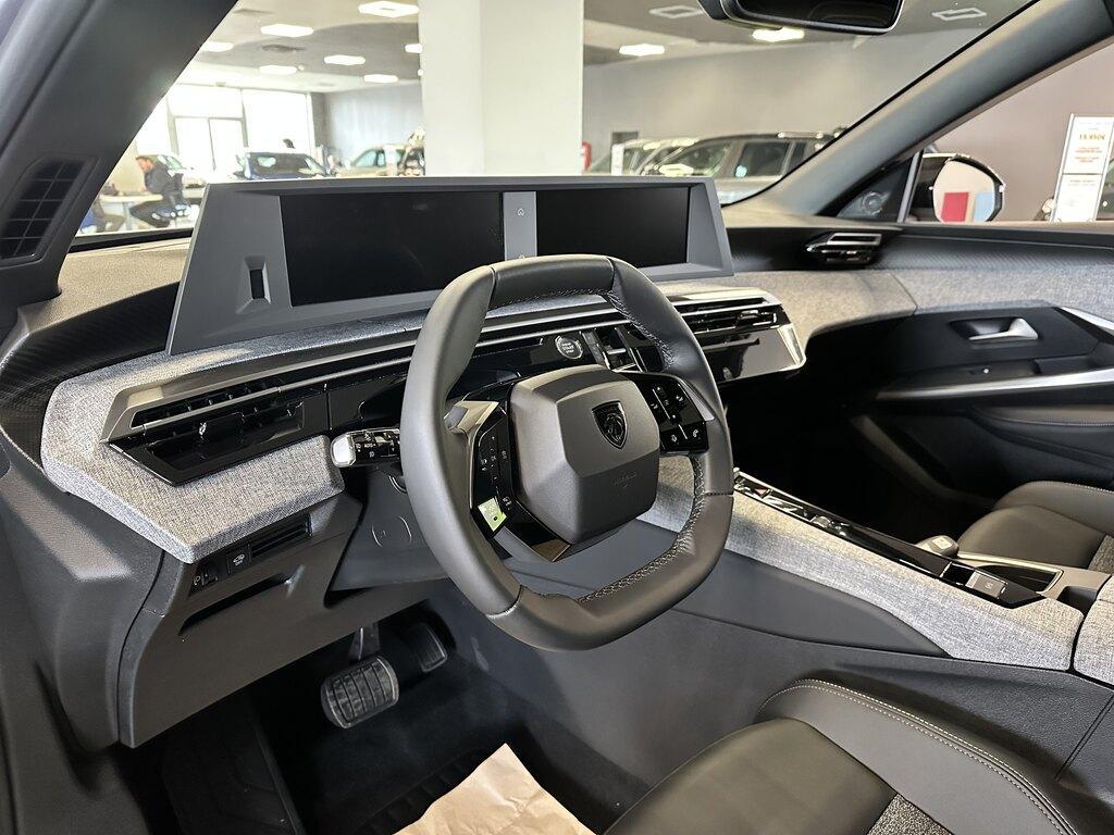 Peugeot 3008 1.2 Hybrid Allure e-DCS6