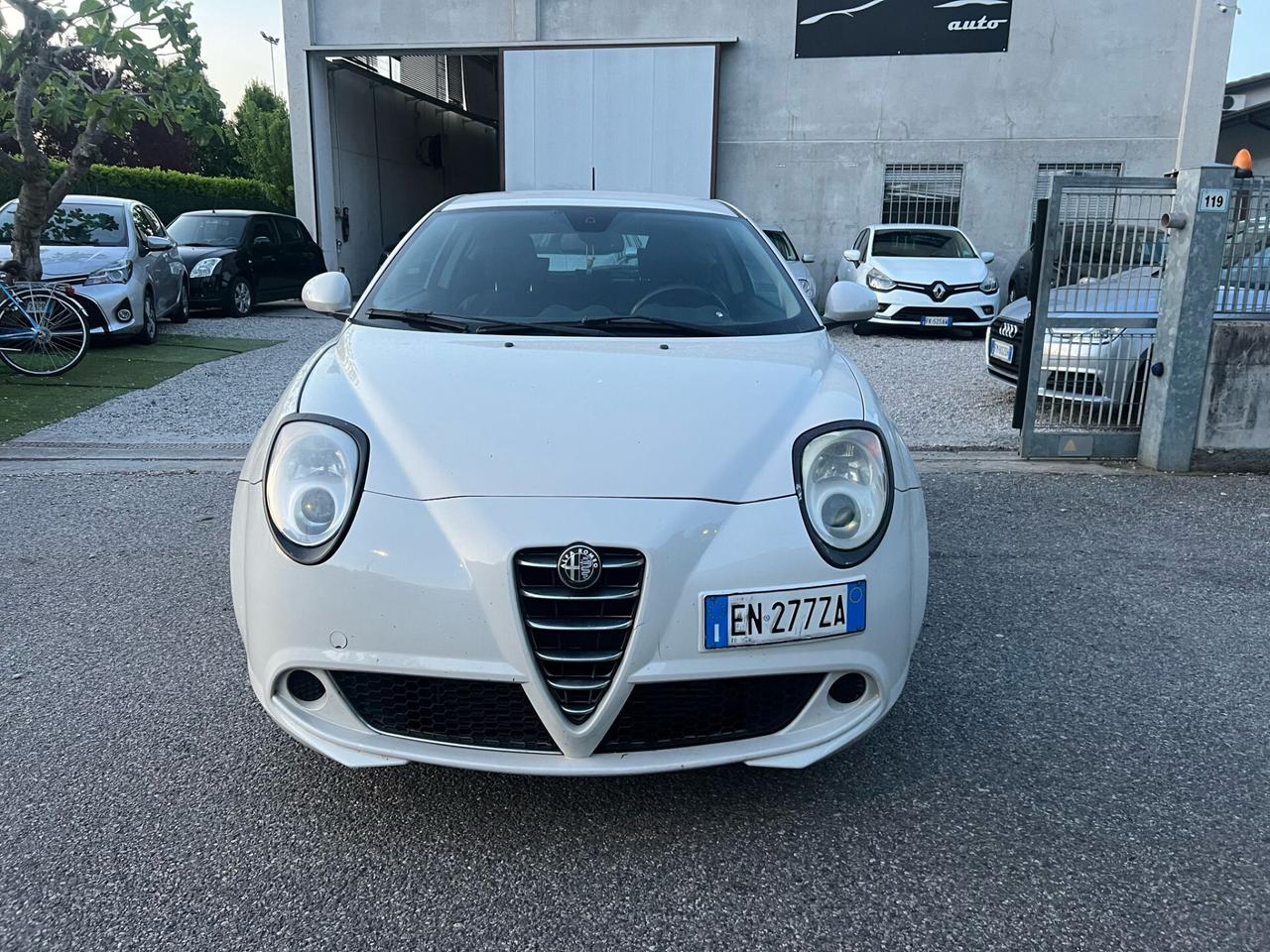 Alfa Romeo MiTo 1.6 JTDm-2 S&S Distinctive Sport Pack