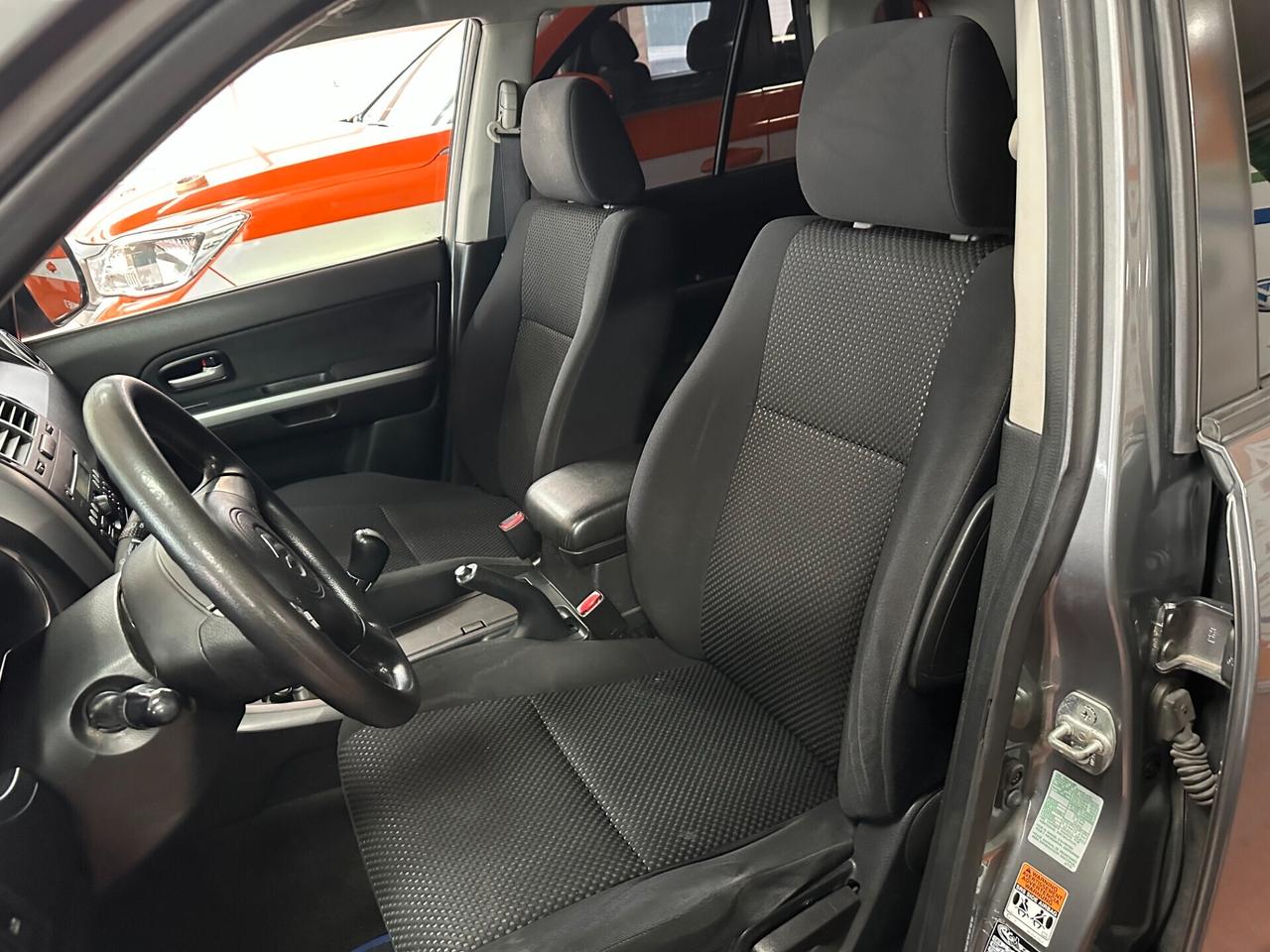 Suzuki Grand Vitara 1.9 DDiS 5 porte