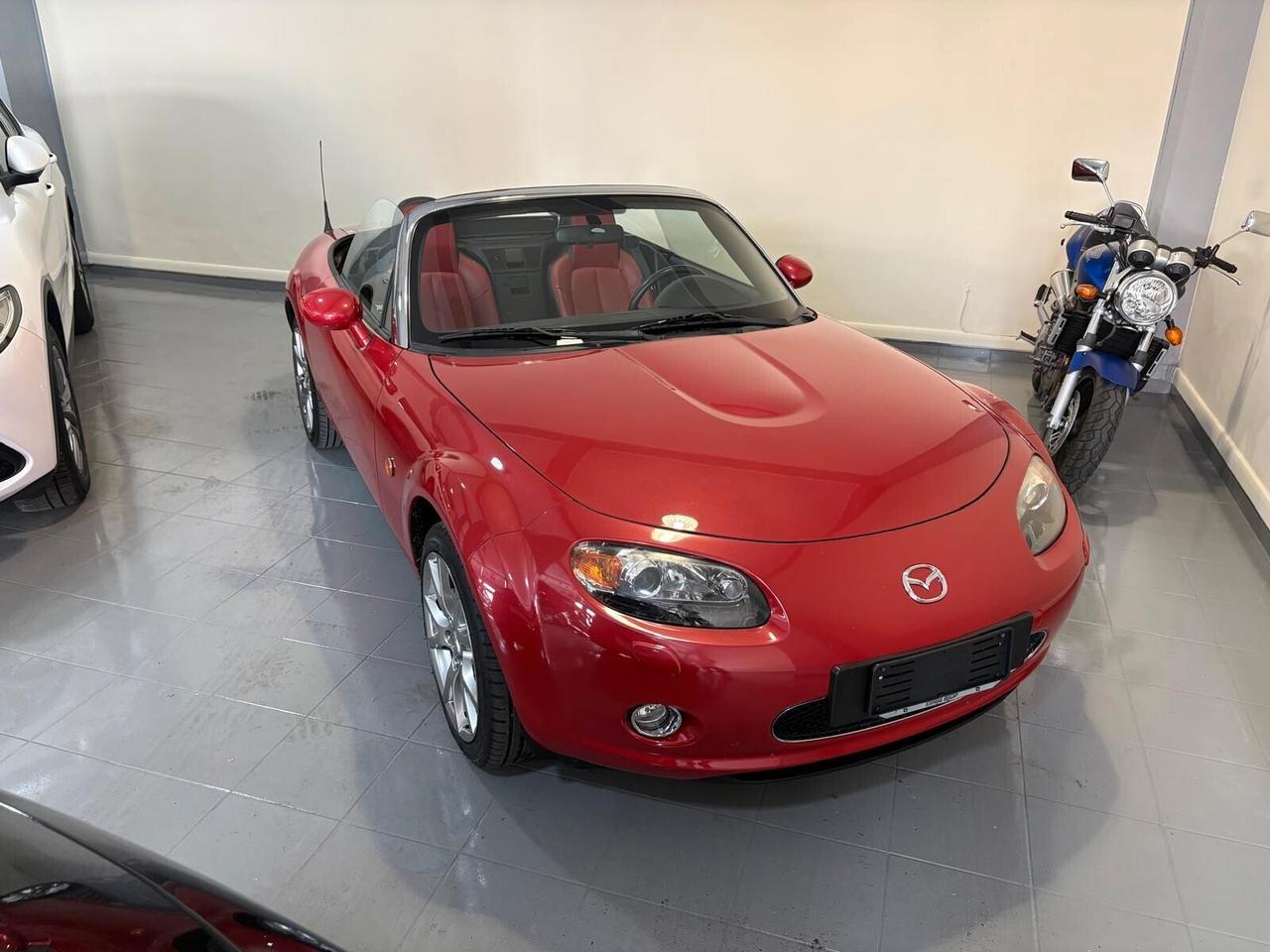 Mazda MX-5 Roadster 2.0L 16V 3rd Generation