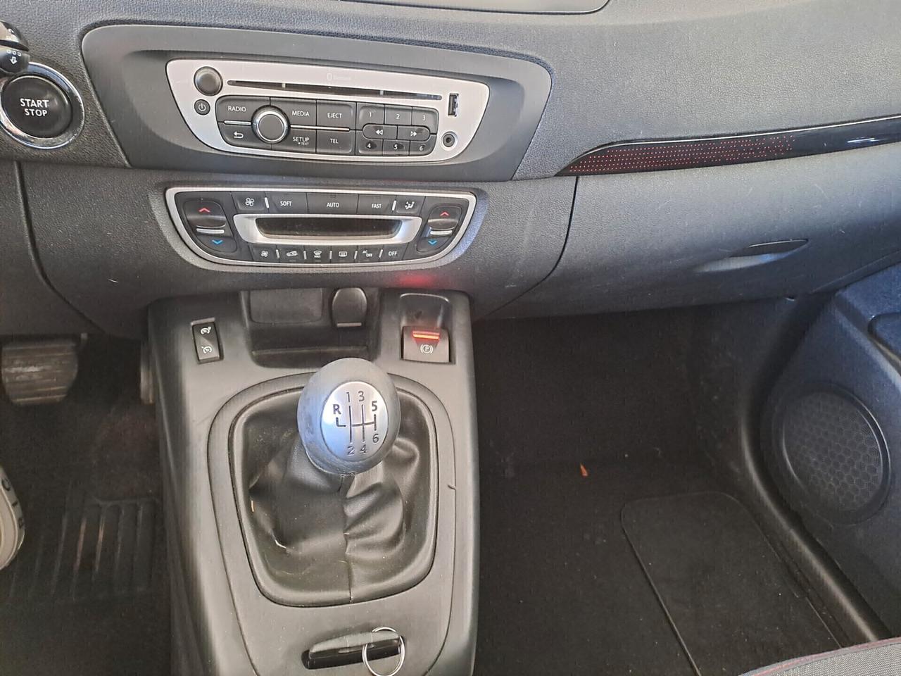 Renault Scénic XMod 1.5 dCi AUTOCARRO N1