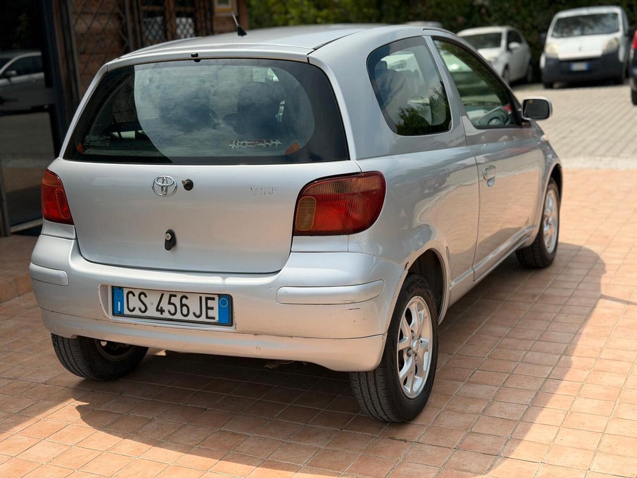 Toyota Yaris 1.0i 16V cat 3 porte Sol
