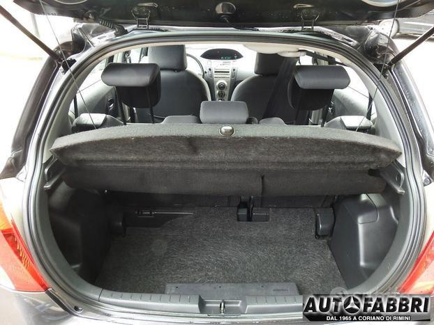 TOYOTA - Yaris - 1.3 5p.CLIMA 4 CIL. CD HI FI