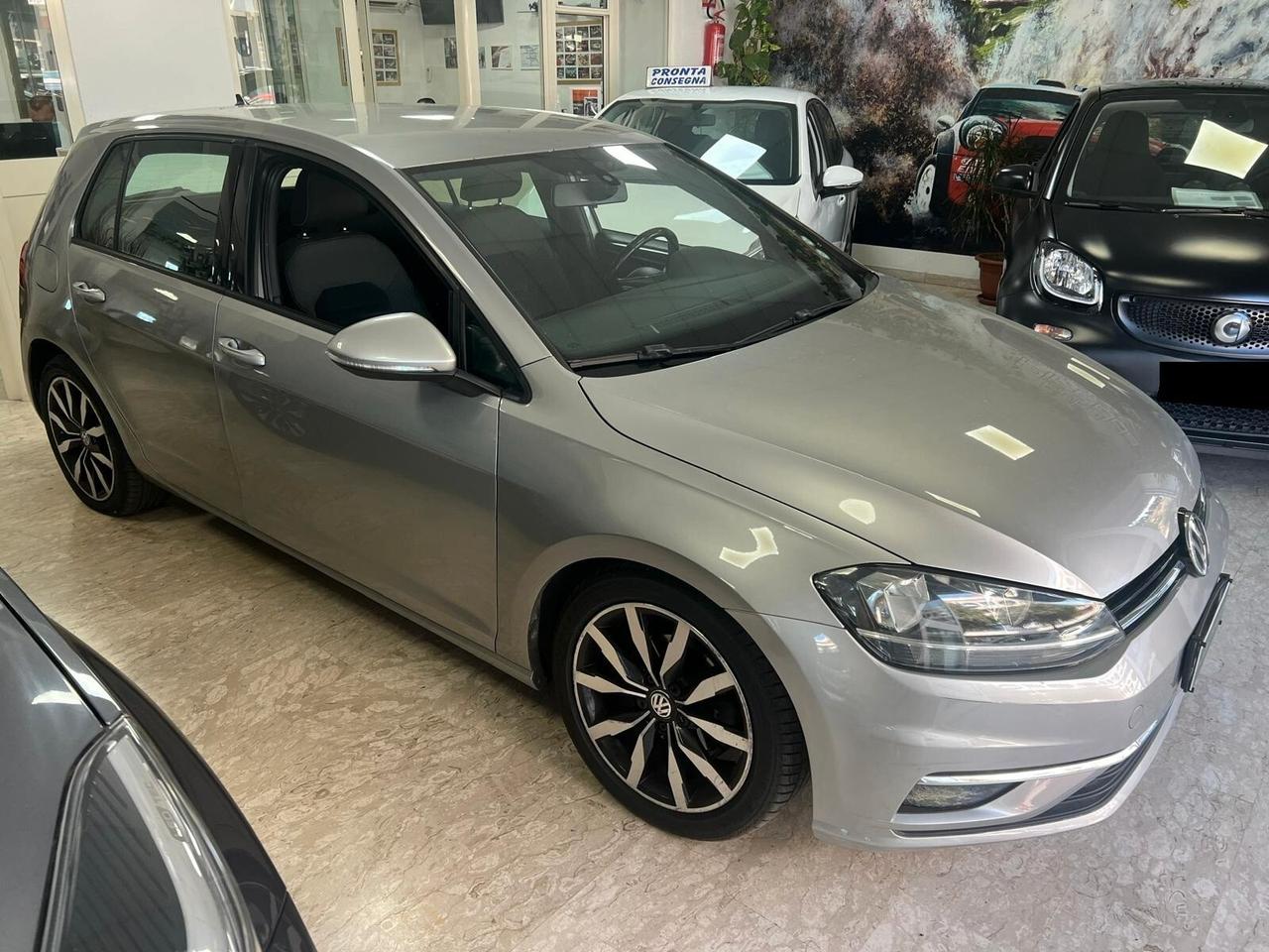 Volkswagen Golf 1.6 TDI DSG 5p. Highline BlueMotion Technology