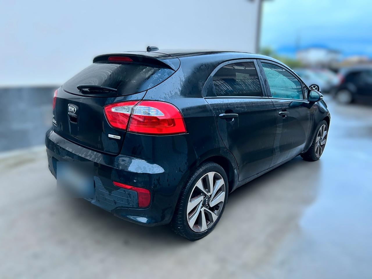 Kia Rio 1.4 CRDi 90CV - 2017 Incidentata