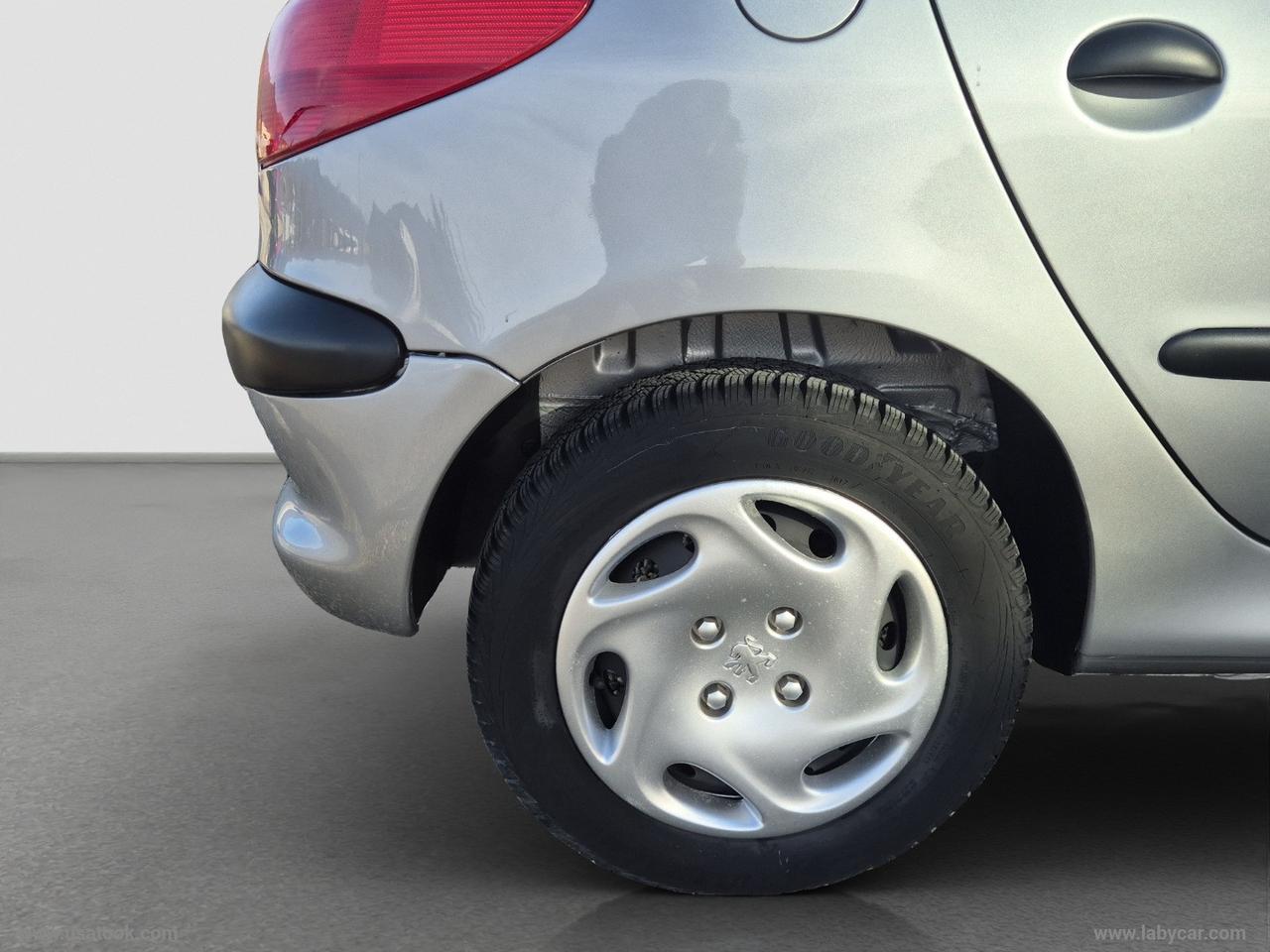 PEUGEOT 206 1.4 5p. ADATTA ANCHE A NEOPATENTATI