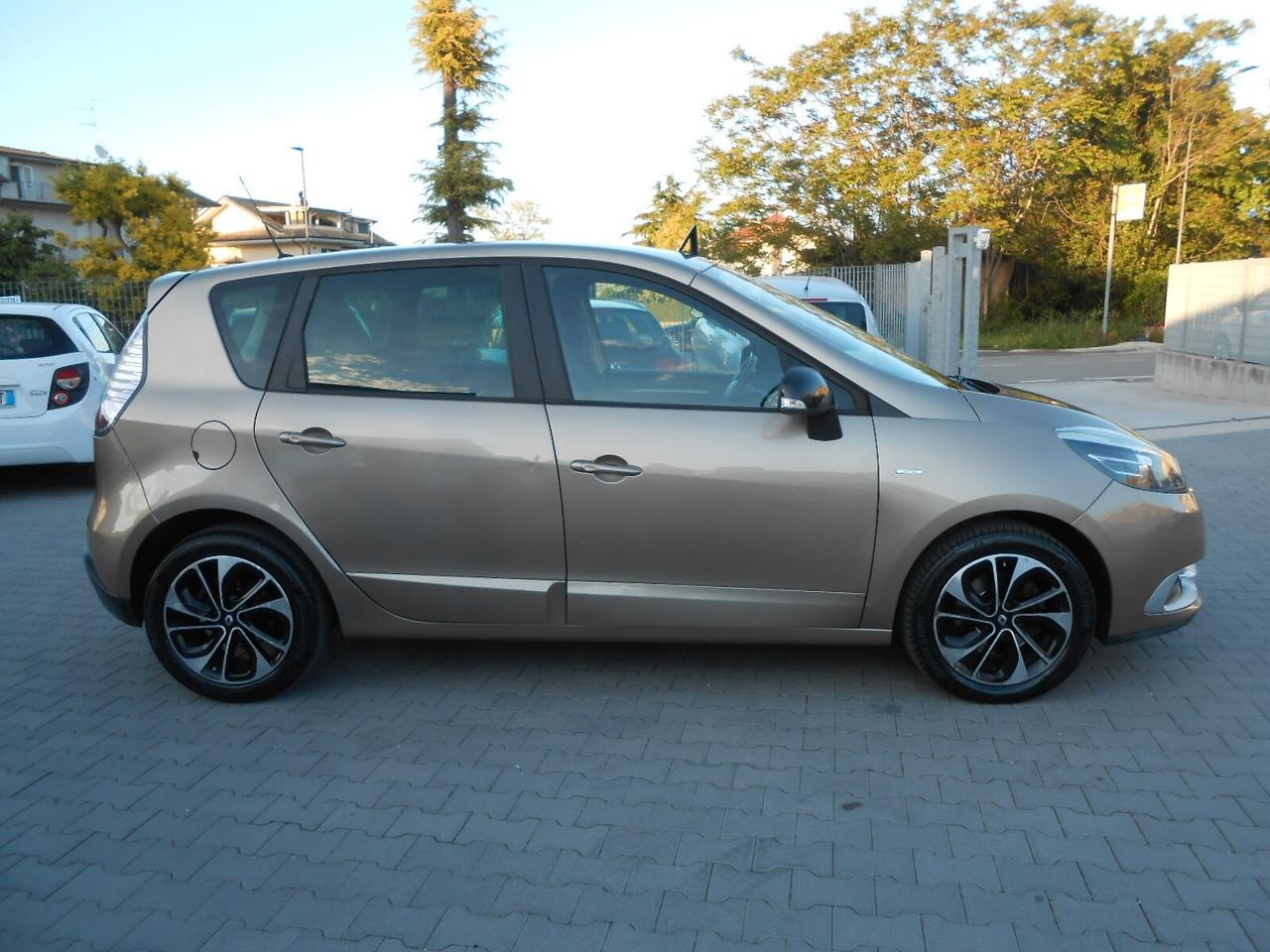 Renault Scenic XMod 1.5 dCi 110CV Limited