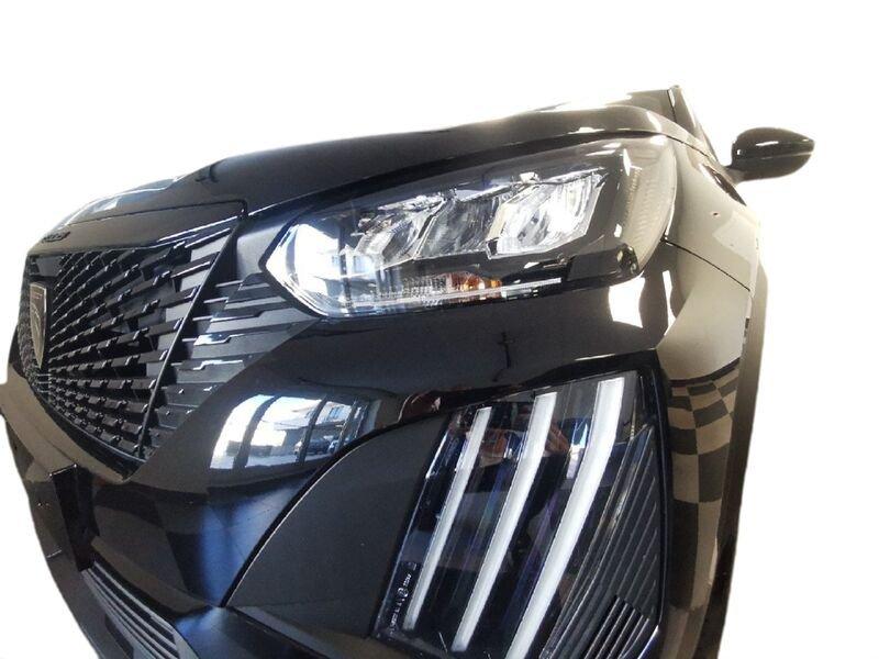 Peugeot 2008 Edition Hybrid 110 e-DCS6