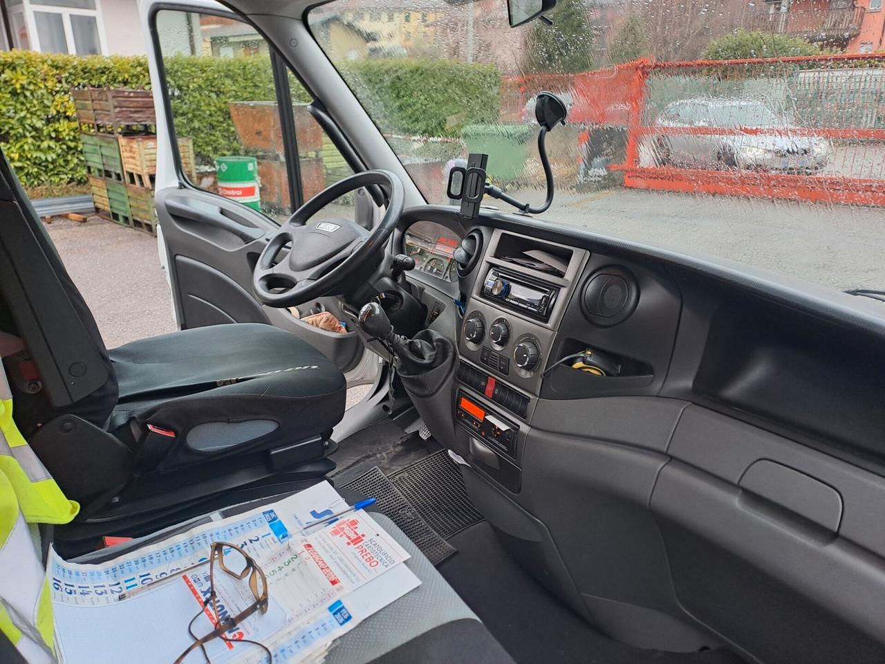 IVECO DAILY CENTINATO 3.0 *PATENTE C* 70C17