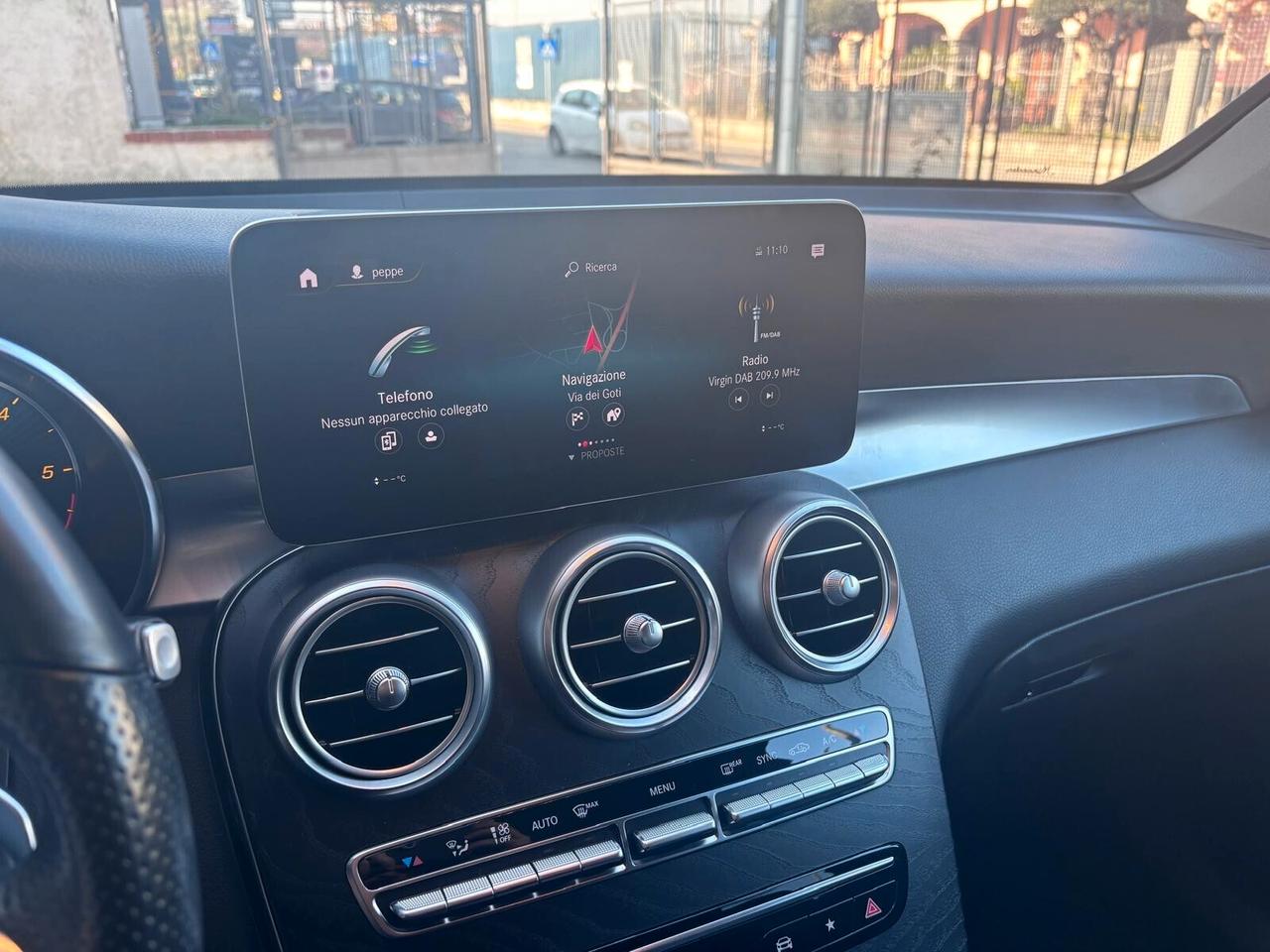 MERCEDES-BENZ GLC 220D 4MATIC PREMIUM NAVI-LED