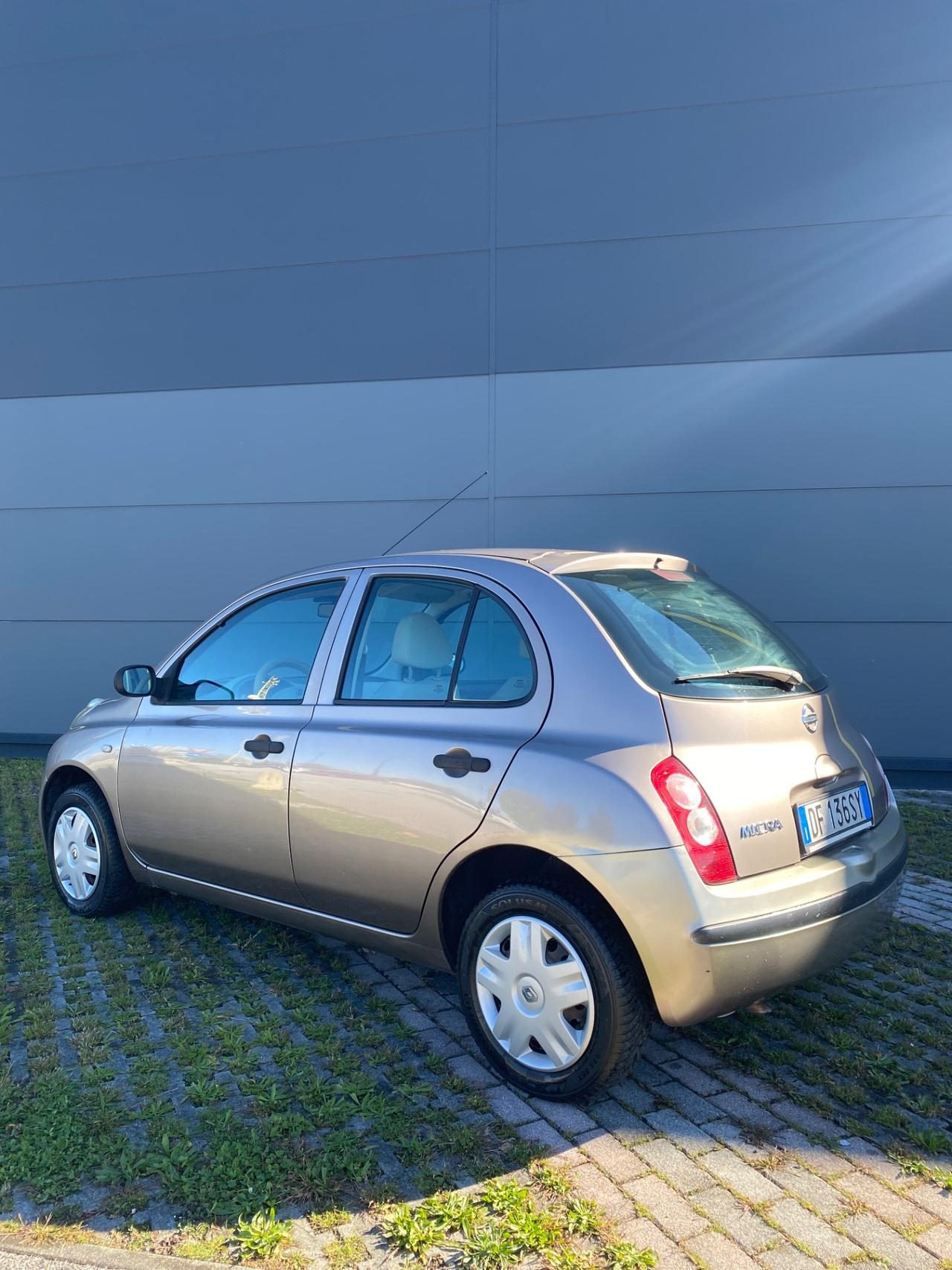 Nissan Micra 1.2 16V 5 porte Acenta