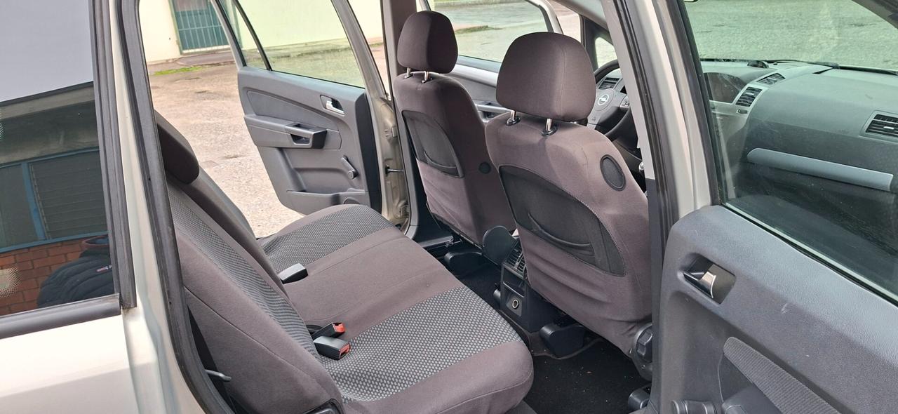 Opel Zafira 1.6 CON IMPIANTO A METANO 7 POSTI