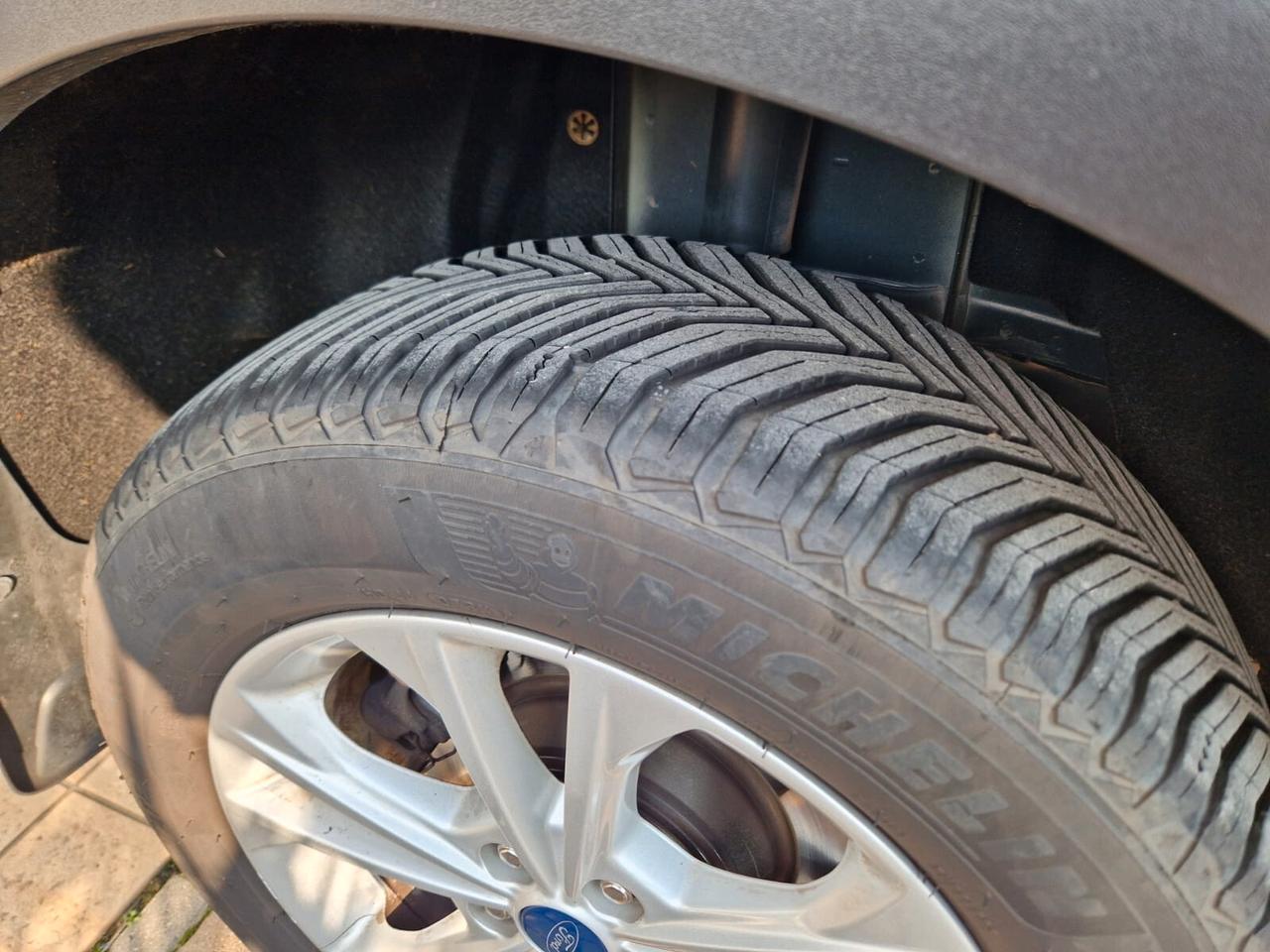 Ford Kuga 1.5 TDCI 120 CV S&S 2WD Titanium OK NEO PATENTATI