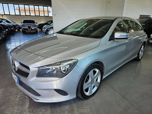 Mercedes-Benz CLA 200 2017 Premium AUTOMATICO 136CV