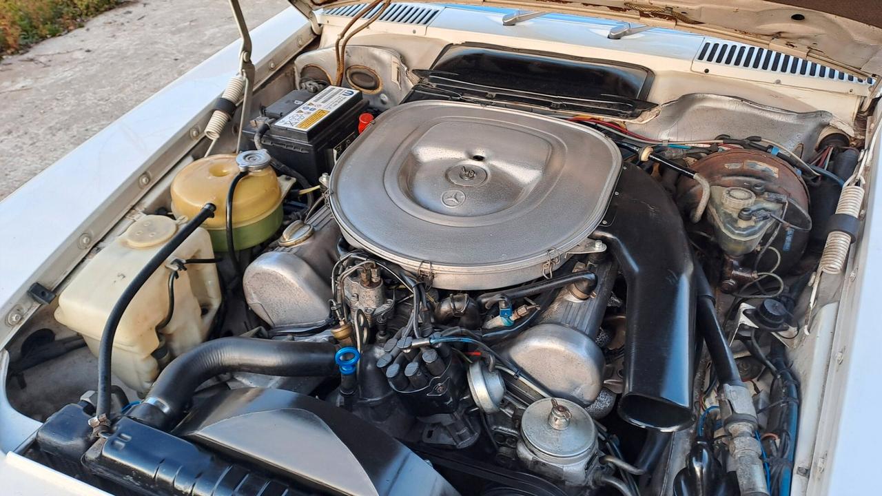 Mercedes-benz SL 380 SLC 380 Very rare LHD european car