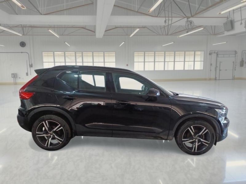 VOLVO XC40 T3 AUTOMATICO R-DESIGN SUV
