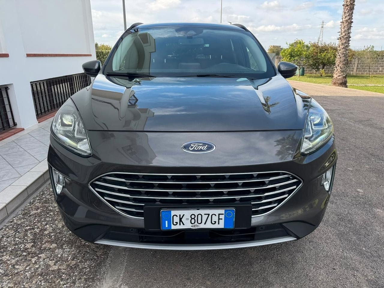 Ford Kuga 1.5TDCI Titanium AUTOCARRO N1