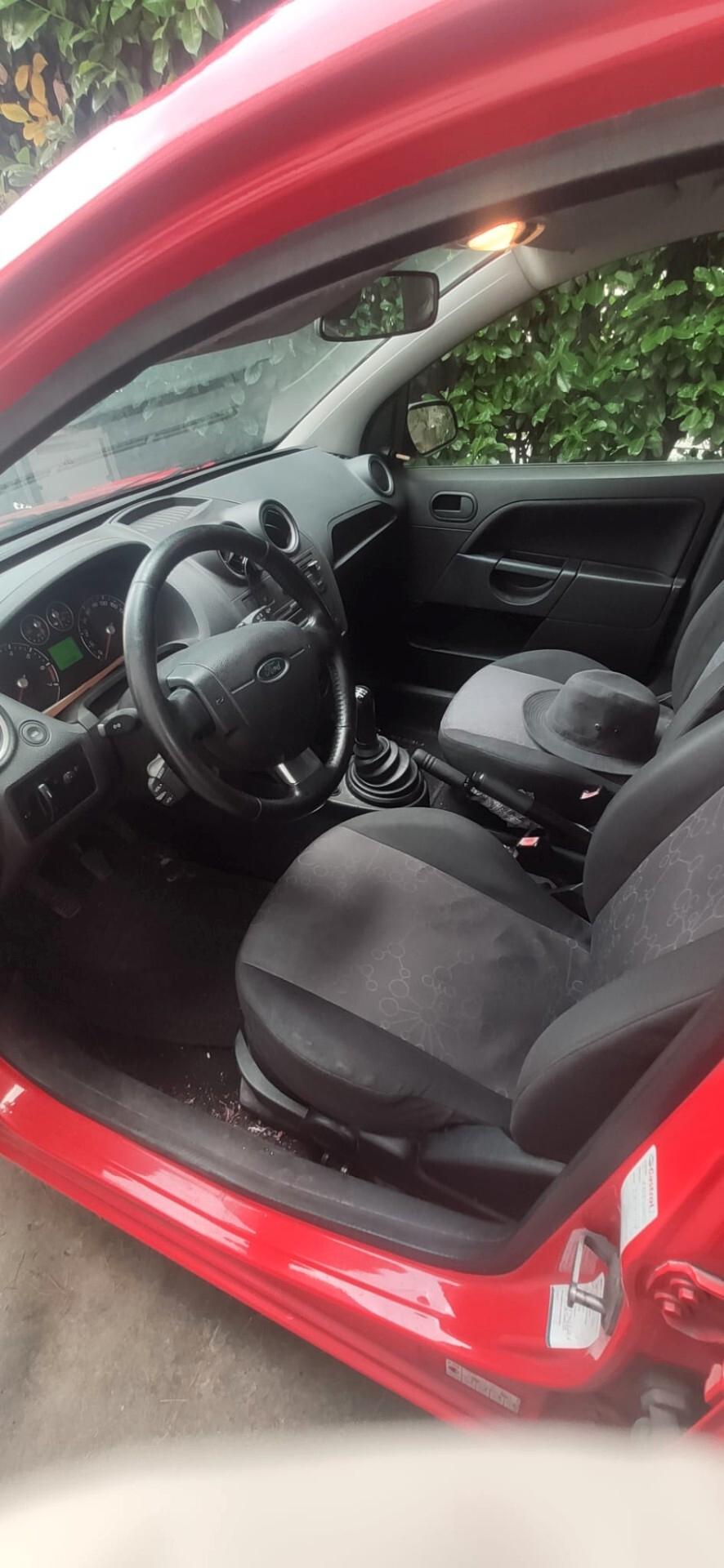 Ford Fiesta 1.2 16V 5p