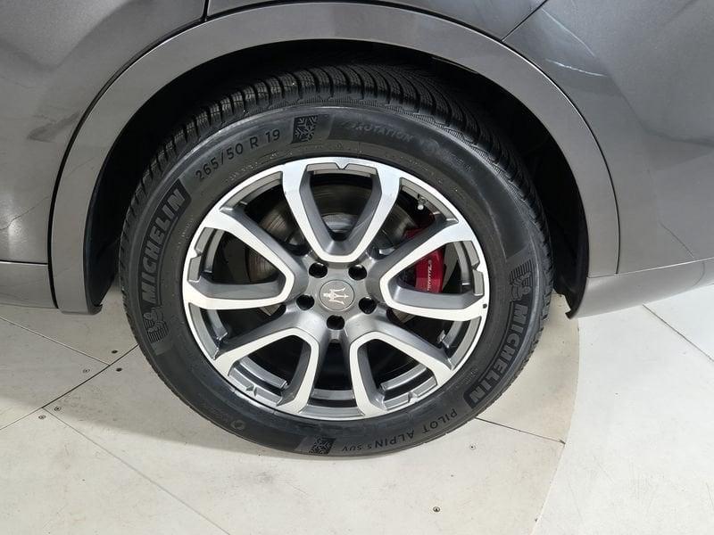 Maserati Levante Diesel 3.0 V6 250cv auto