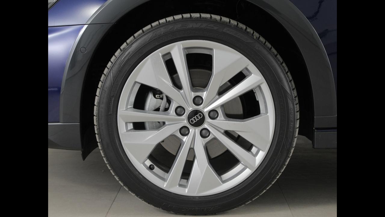 AUDI A3 IV 2024 allstreet - A3 allstreet 35 2.0 tdi Business s-tronic