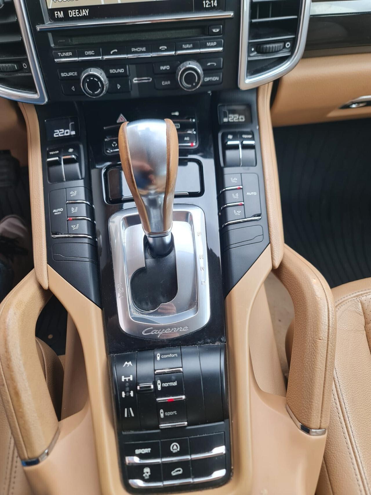 PORSCHE CAYENNE 3.0 V6 TDI 245cv NAVY PELLE TEL !!!
