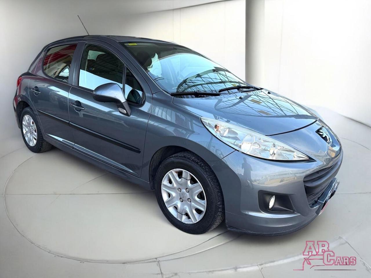 Peugeot 207 1.4 8V 75CV 5p. Active