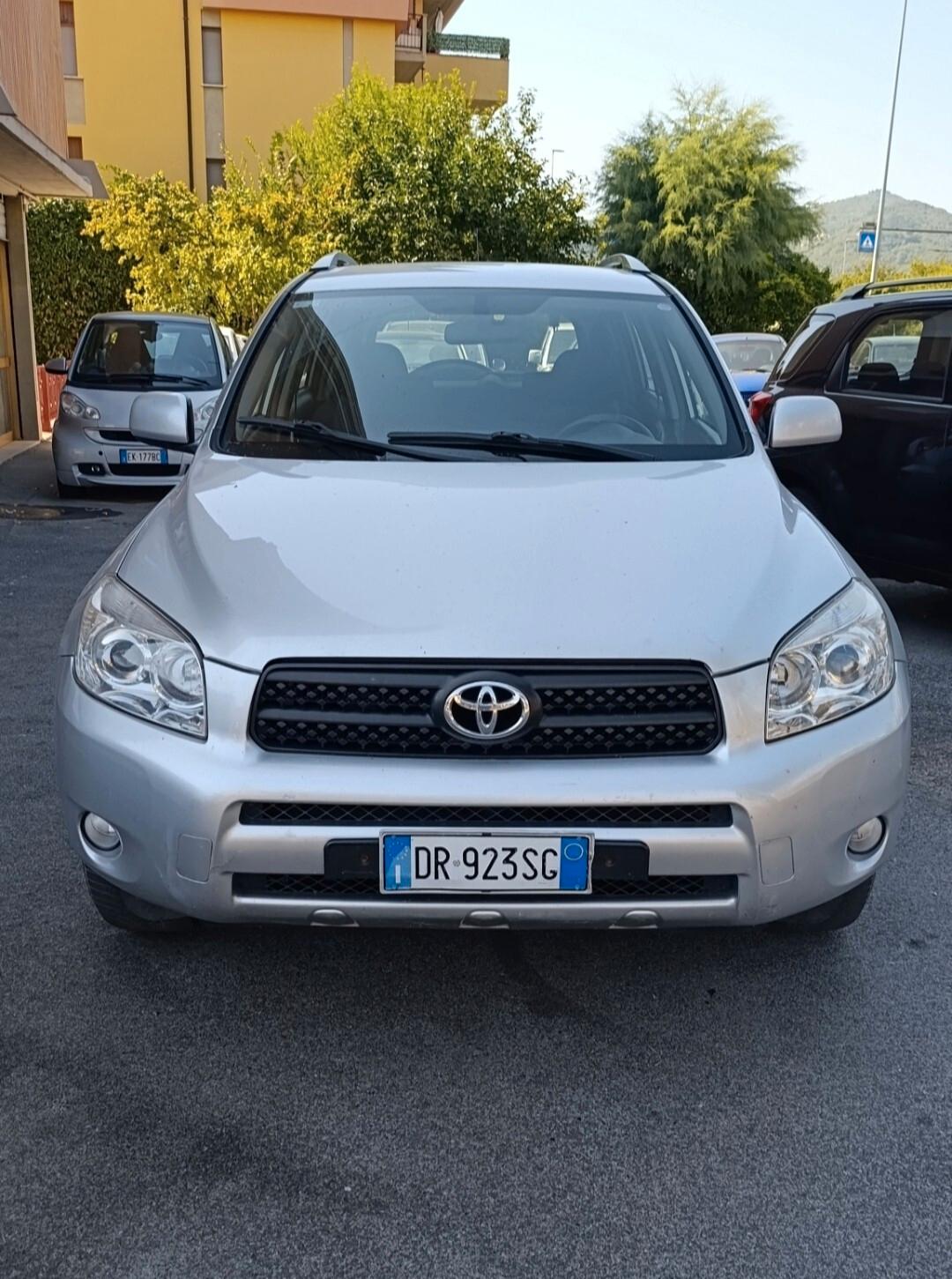 Toyota RAV 4 RAV4 2.2 D-4D 136 CV Sol