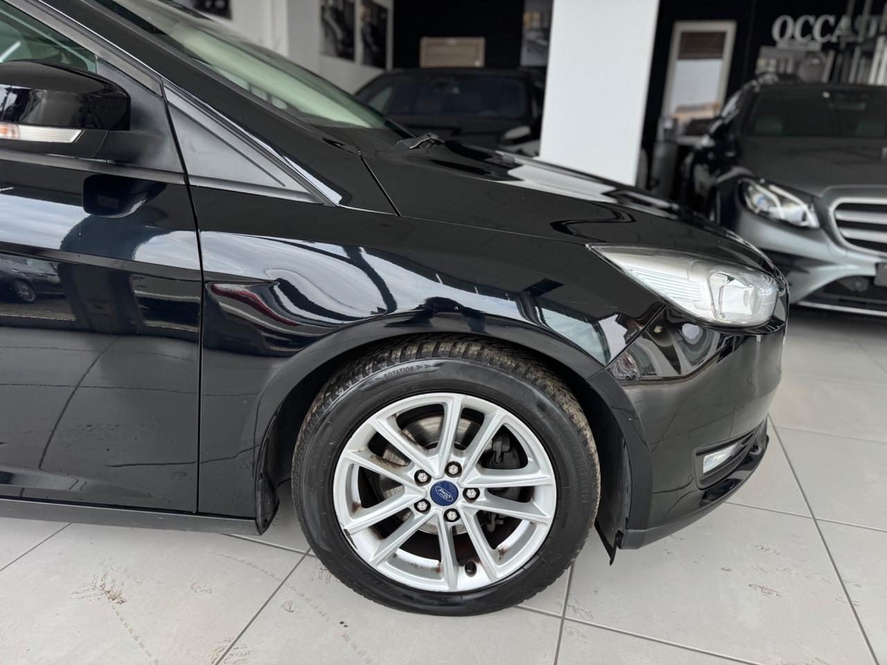 Ford Focus 1.5 TDCi 120 CV Powershift Titanium