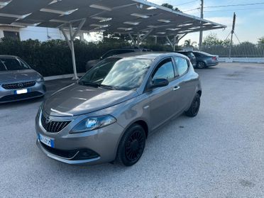 Lancia Ypsilon 1.0 FireFly 5 porte S&S Hybrid Ecochic A. Ferretti