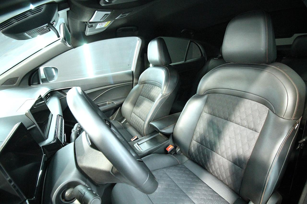 MG 3 1.5 102 CV HYBRID + LUXURY